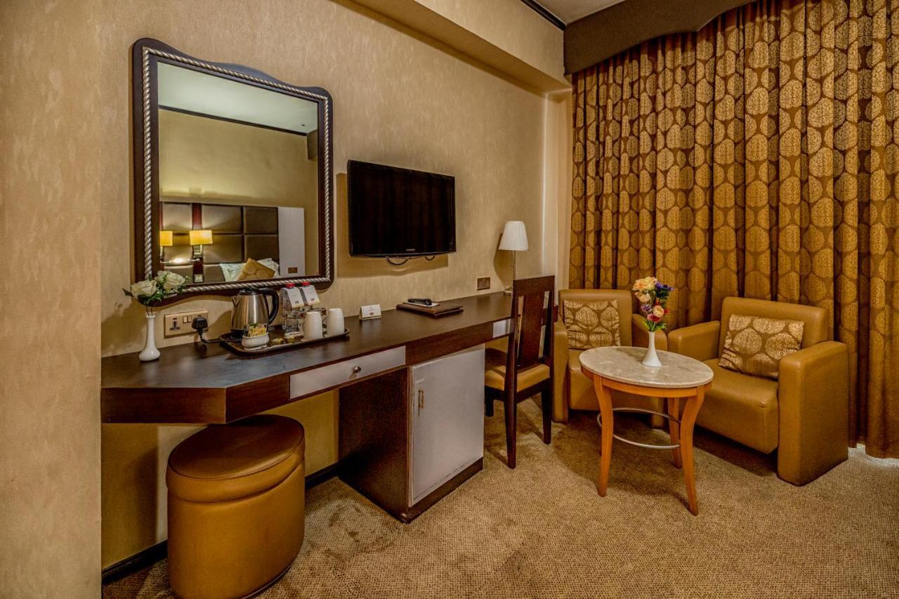 The Park Hotel Formerly Dubai Dış mekan fotoğraf