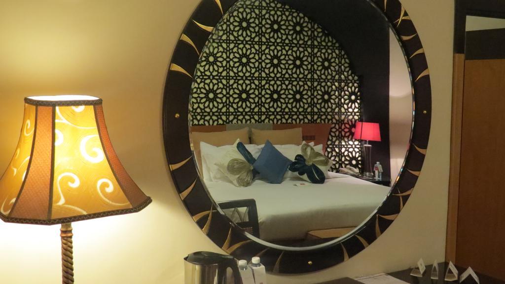 The Park Hotel Formerly Dubai Dış mekan fotoğraf
